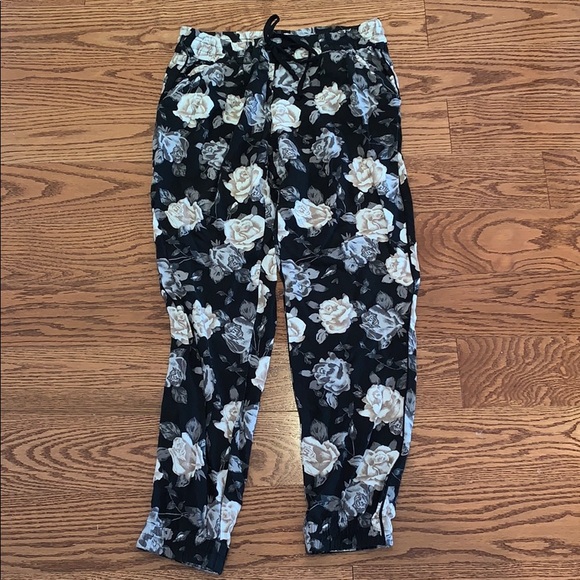 Floral Aritzia pants - Picture 1 of 2